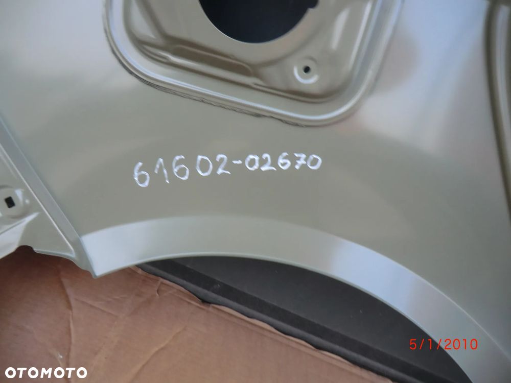 TOYOTA COROLLA E21 BŁOTNIK LEWY TYLNY - 1
