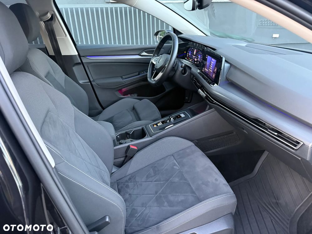 Volkswagen Golf - 21