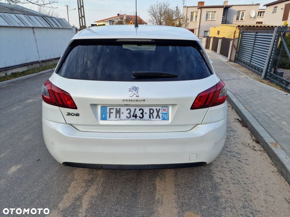 Peugeot 308 PureTech 130 GPF EAT8 Stop & Start Allure Business-Paket - 1