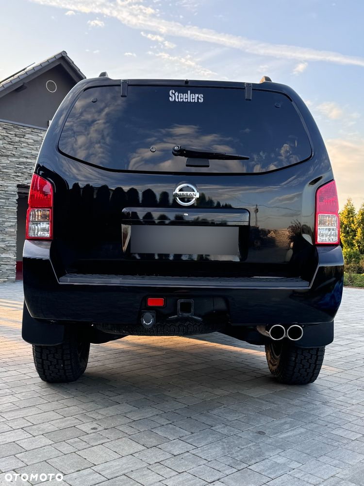Nissan Pathfinder 3.0 D V6 LE EU5