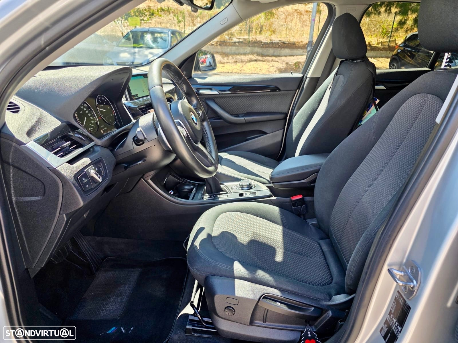 BMW X1 18 d sDrive Advantage Auto - 11