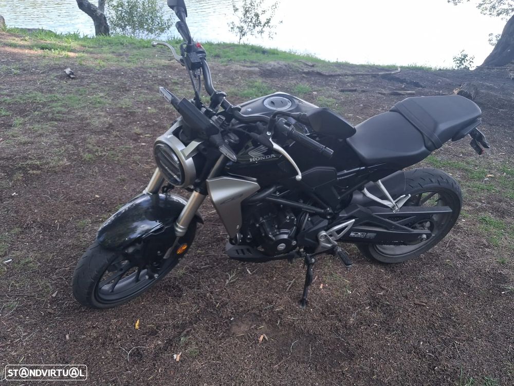 Honda CB 300 - 5
