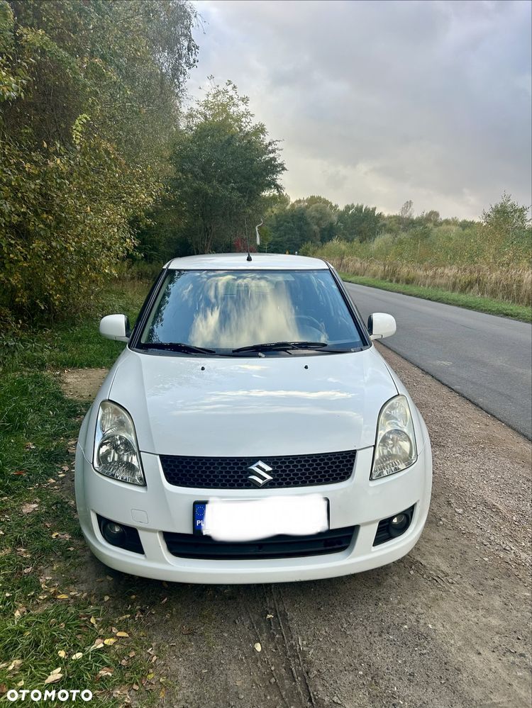 Suzuki Swift - 2