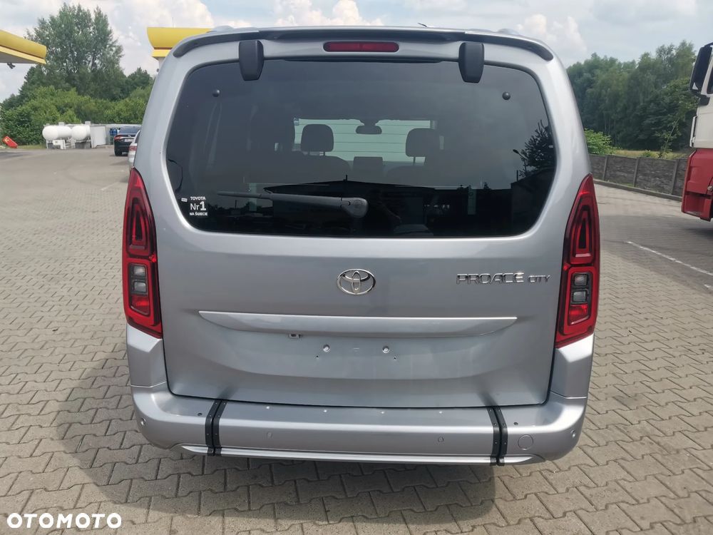 Toyota Proace City Verso Long 1.2 D-4T Family - 8