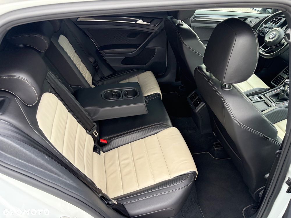 Volkswagen Golf 2.0 TSI BMT 4Mot R - 24