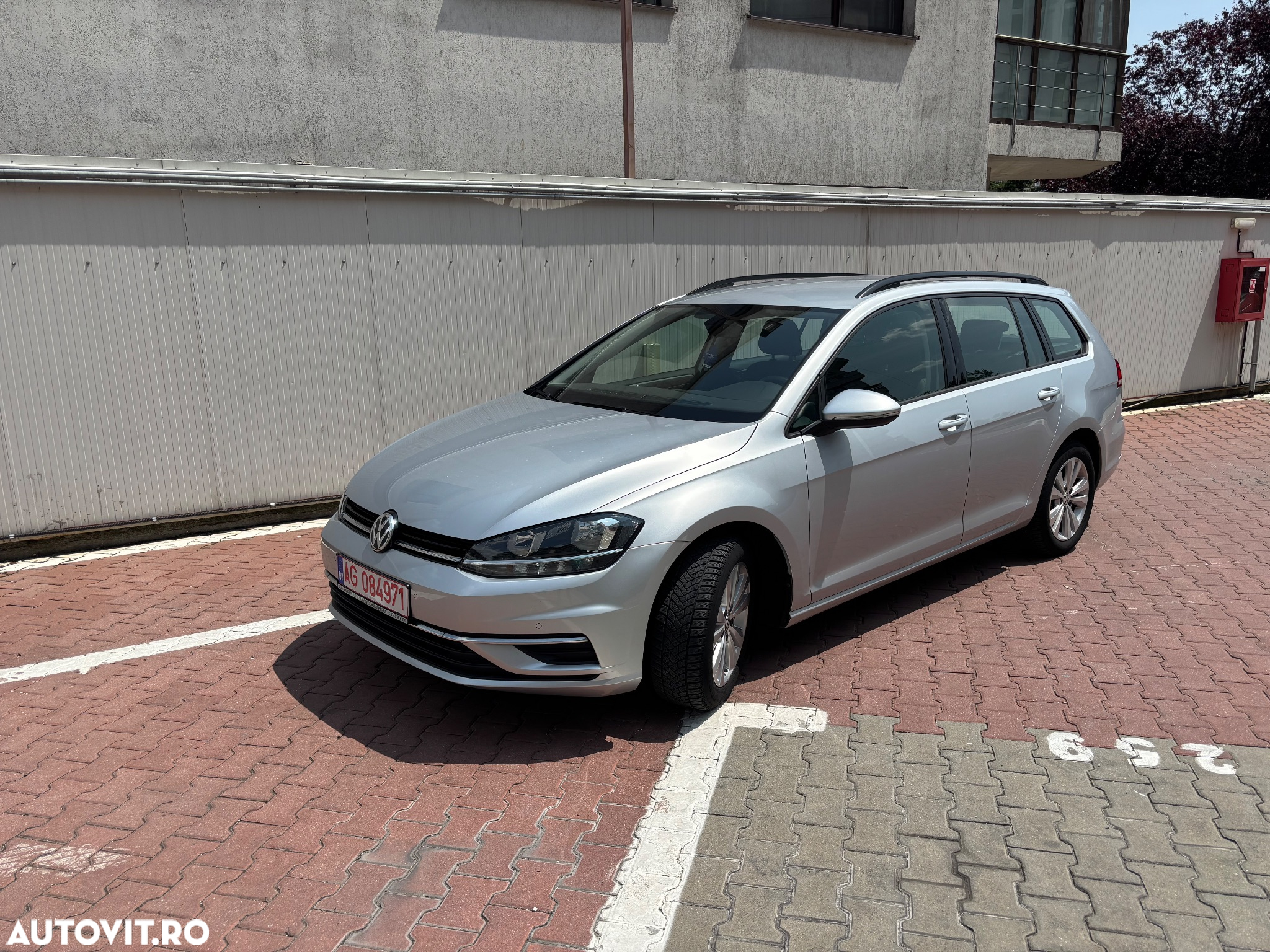 Volkswagen Golf 1.6 TDI DSG Comfortline - 28
