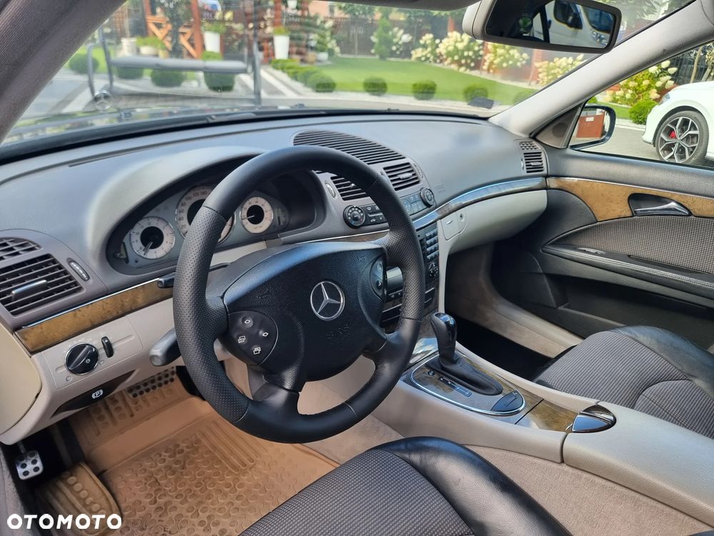 Mercedes-Benz Klasa E 240 4-Matic Avantgarde - 11