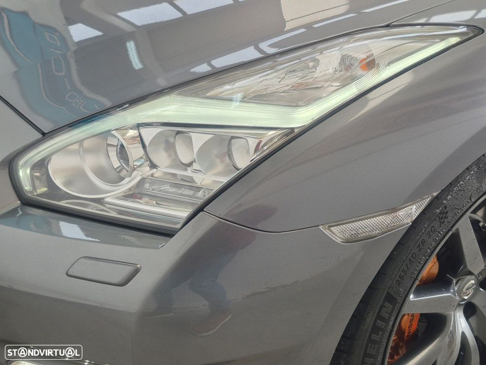 Nissan GT-R 3.8 V6 Black Edition - 16