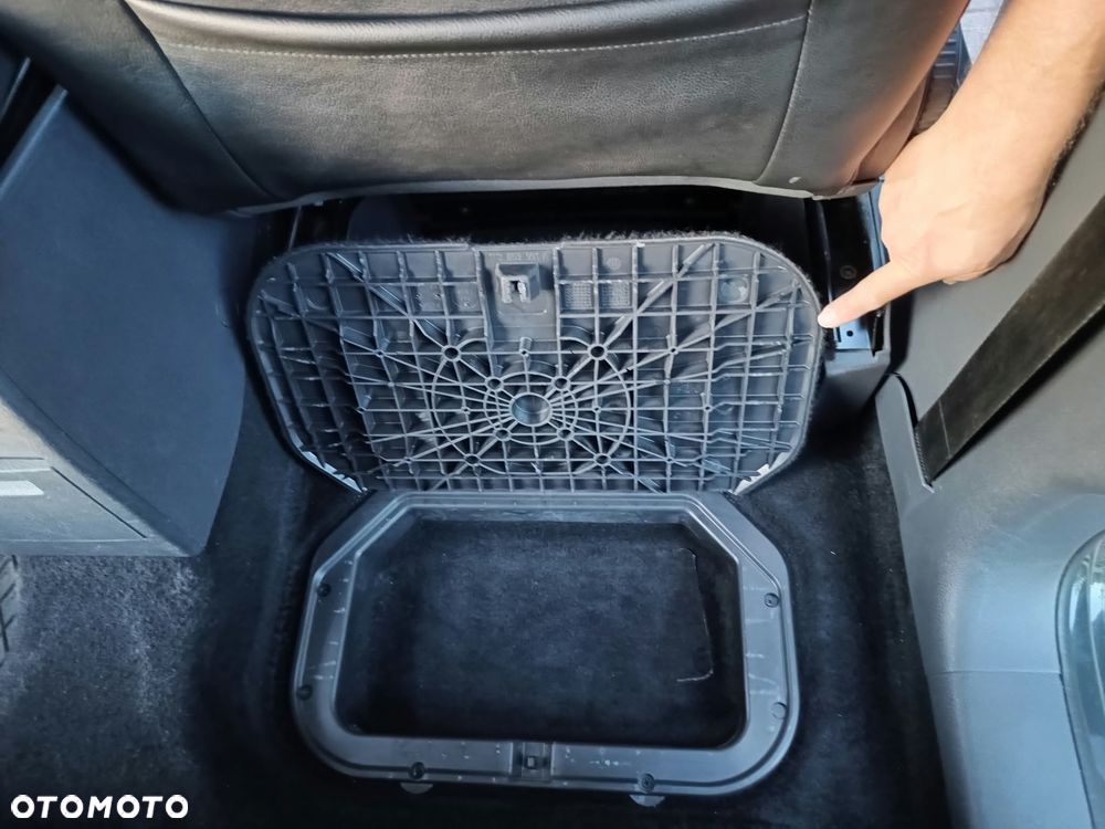 Volkswagen Touran 2015 photo 5