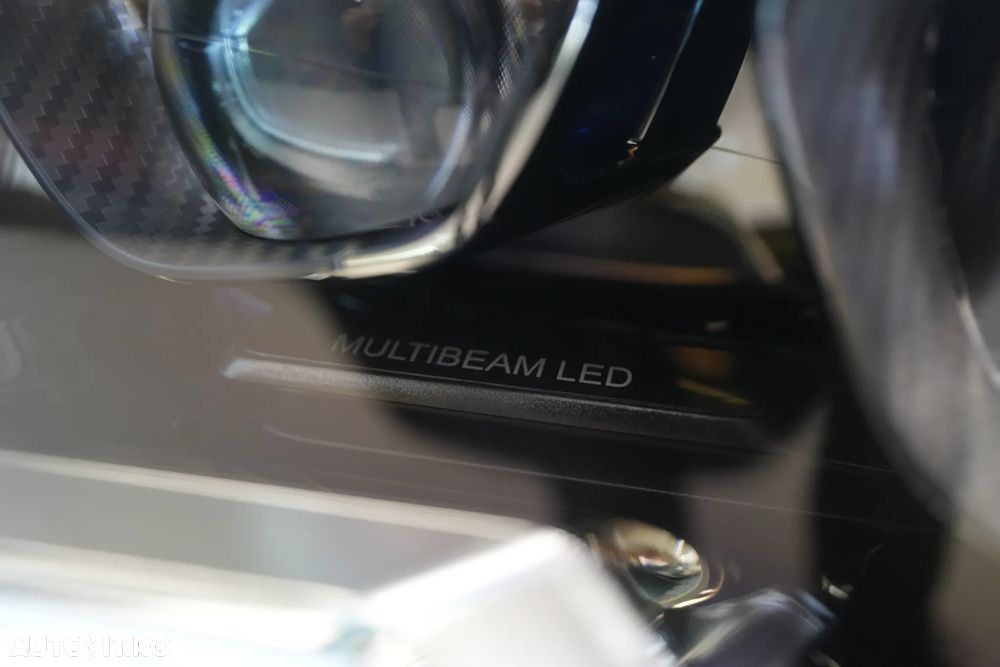 Mercedes-Benz AMG - 9