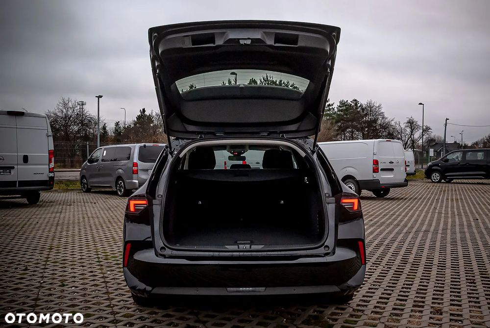 Opel Astra 1.2 T Edition S&S - 10