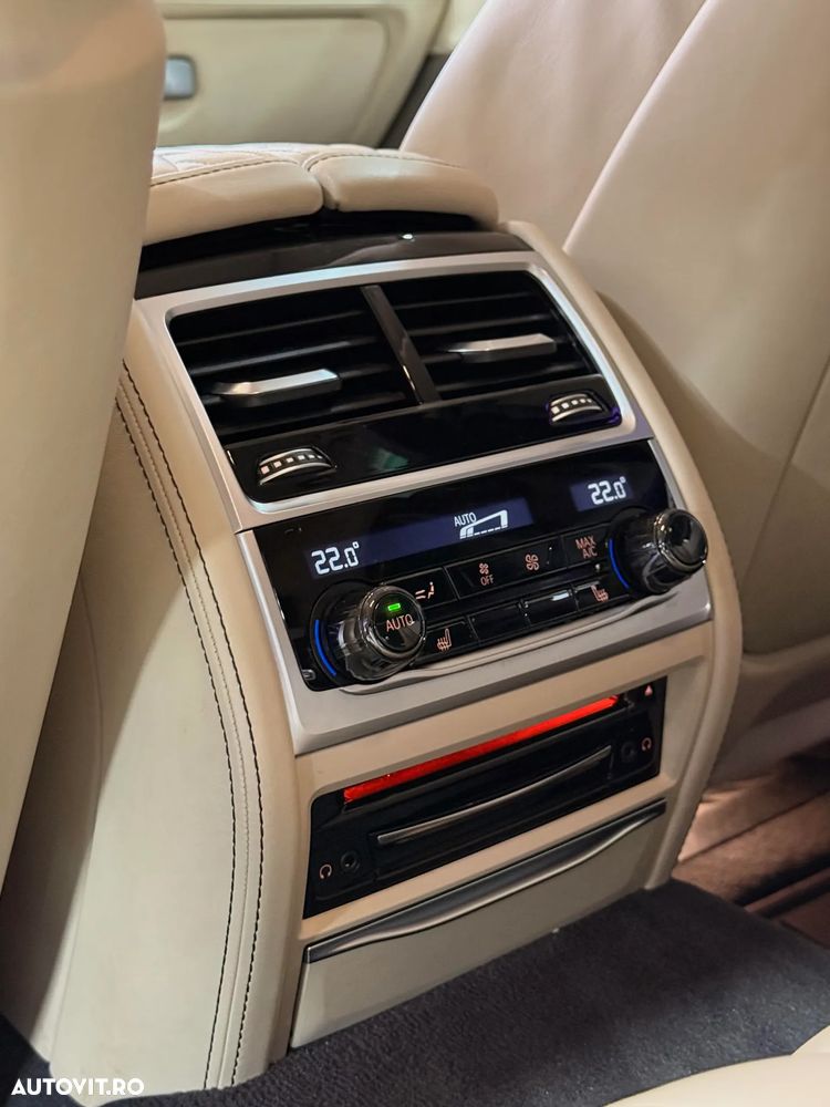 BMW Seria 7 750d xDrive - 25