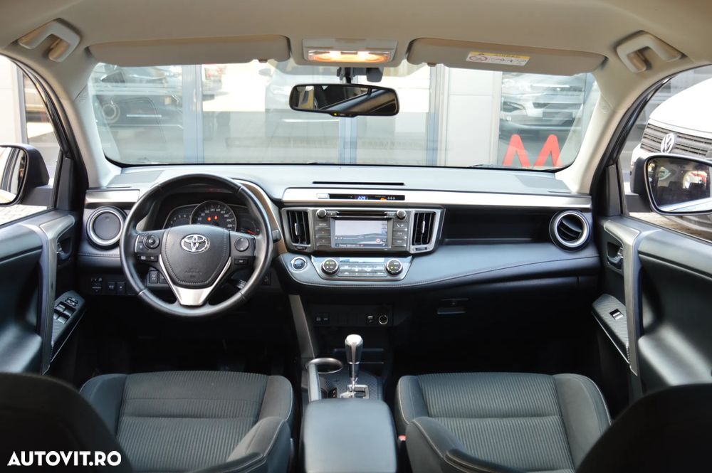 Toyota RAV4 2.2 D-4D 4x4 Automatik Edition - 19