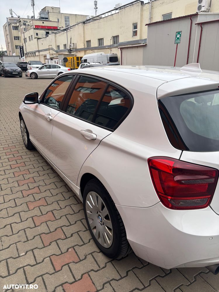 BMW Seria 1 116i - 6