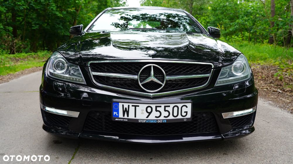 Mercedes-Benz Klasa C 63 AMG AMG SPEEDSHIFT MCT AMG Performance Package - 7