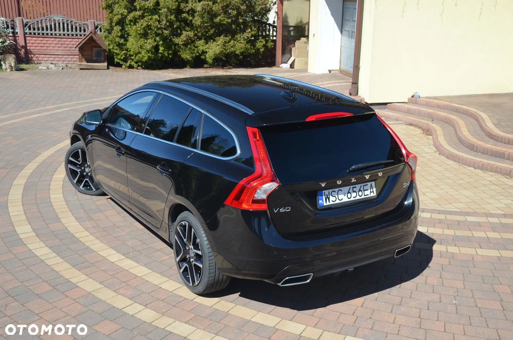 Volvo V60 B4 D Geartronic RDesign - 13
