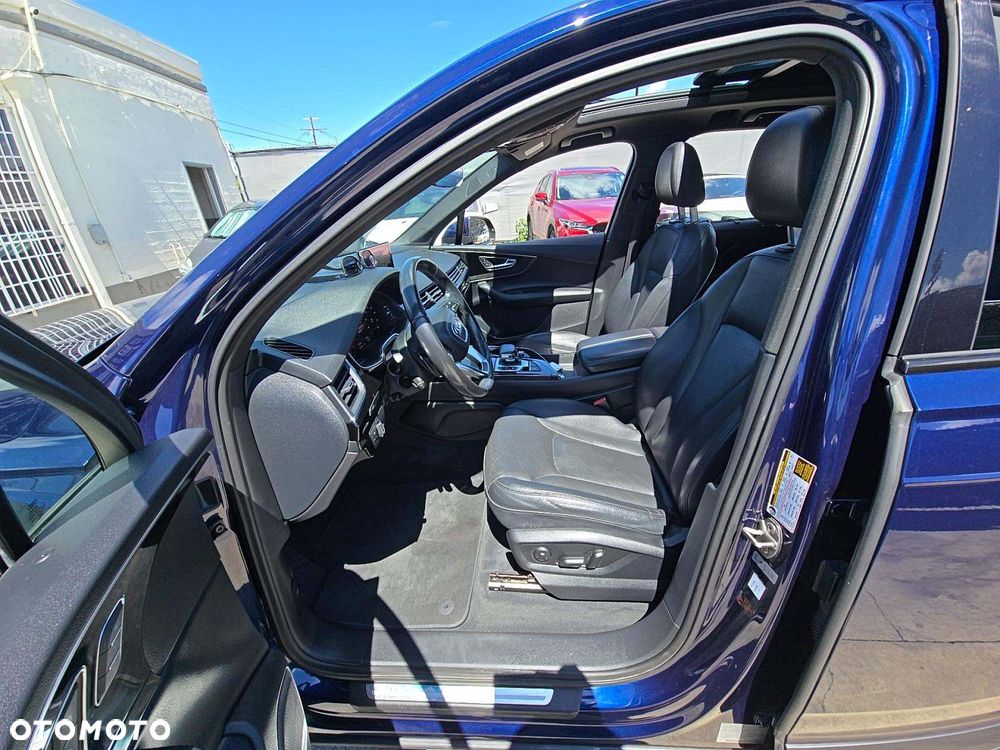 Audi Q7 - 7