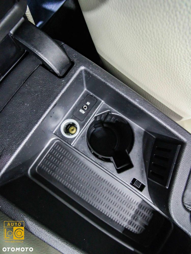 BMW Seria 3 325xi - 25