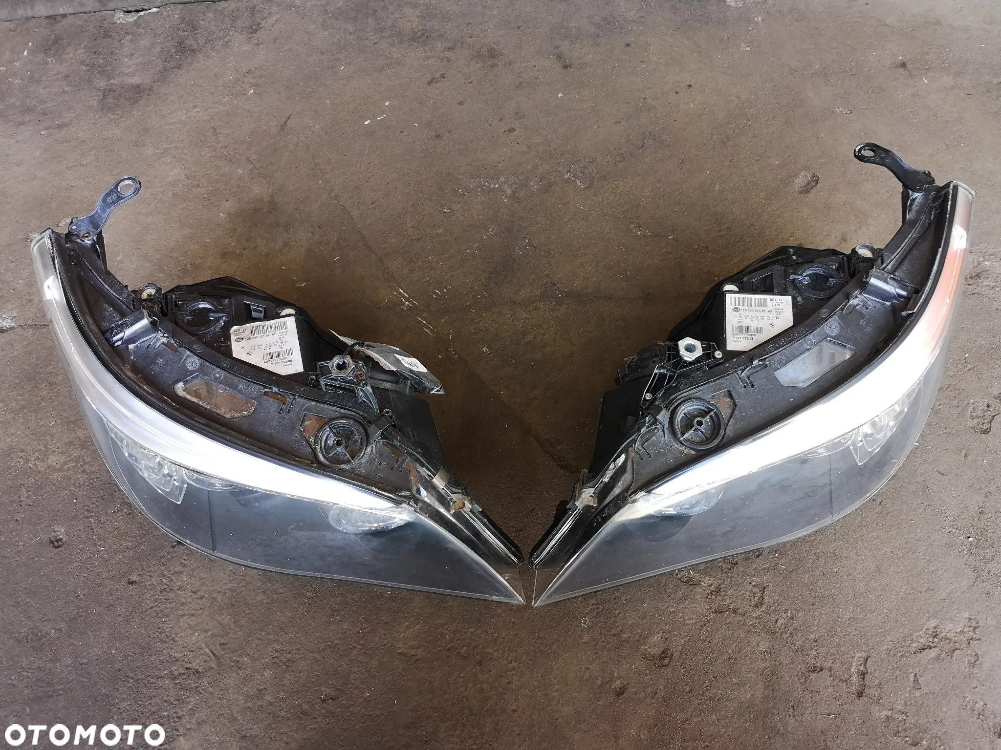 LAMPA PRAWA PRZEDNIA HELLA DYNAMIC XENON D1S BMW 5 E60 E61 LIFT LCI EUROPA 7177734 KOMPLETNA - 3
