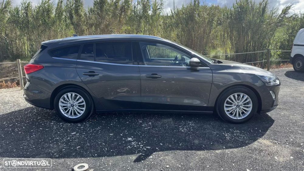 Ford Focus SW 1.5 TDCi EcoBlue Titanium - 4