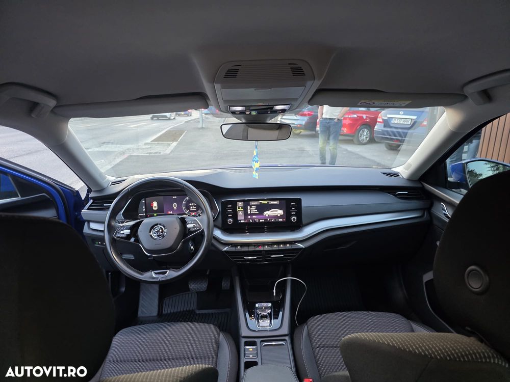 Skoda Octavia 2.0 TDI DSG Style - 9