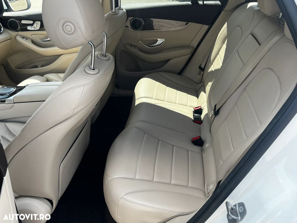 Mercedes-Benz GLC 200 4MATIC - 11