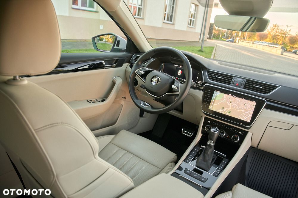Skoda Superb 2.0 TDI SCR 4x4 L&K DSG - 17