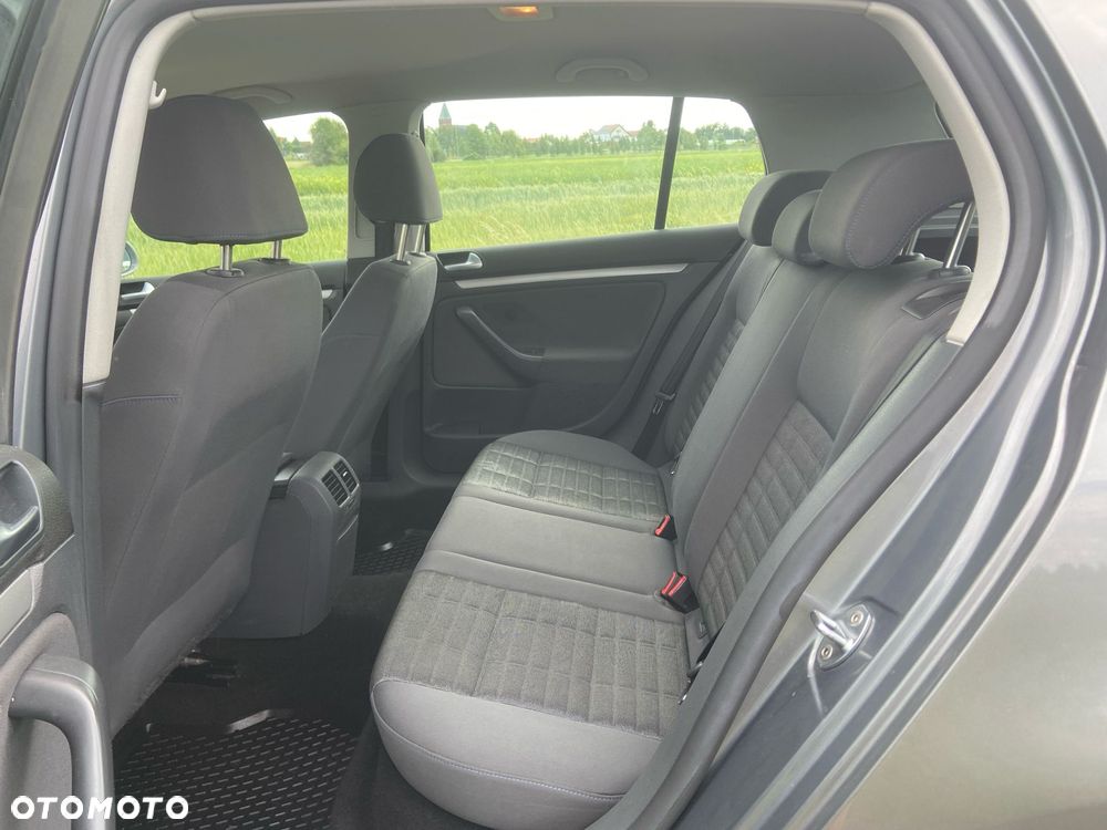Volkswagen Golf - 15