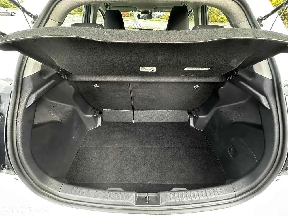 Toyota Yaris 1.5 Active - 13