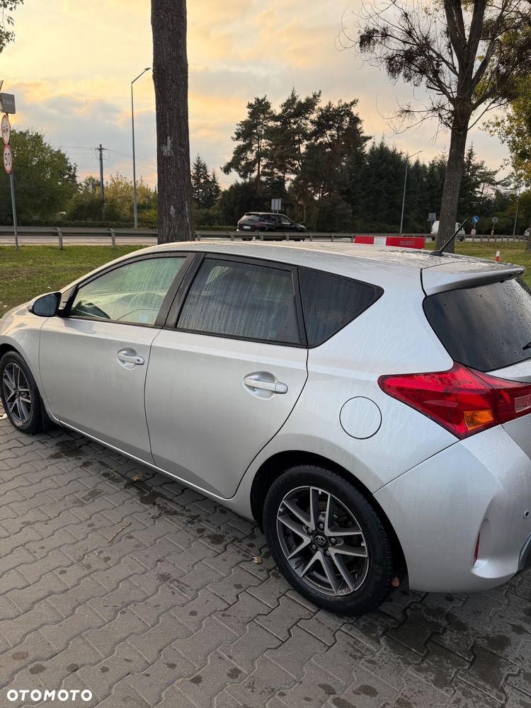 Toyota Auris - 5