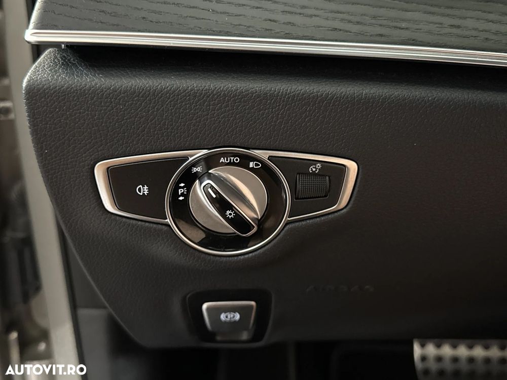 Mercedes-Benz E - 16