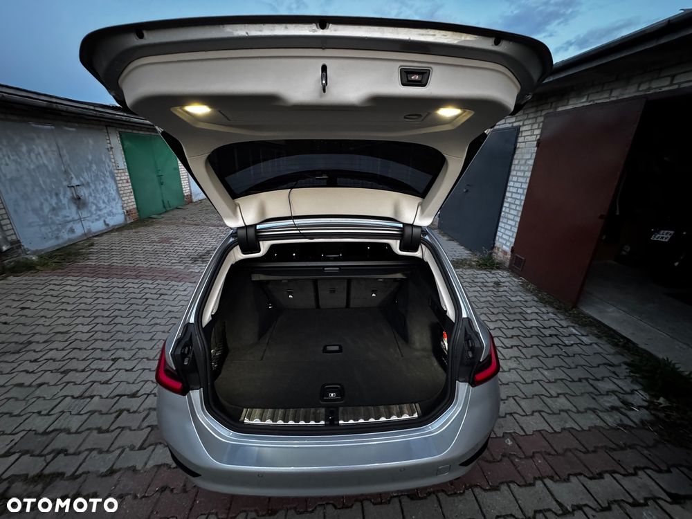 BMW Seria 3 318d Advantage - 11