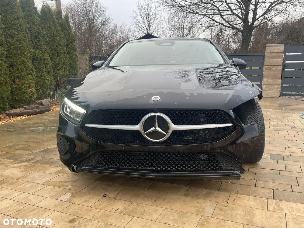 Mercedes-Benz Klasa A 180 d Progressive 8G-DCT - 13