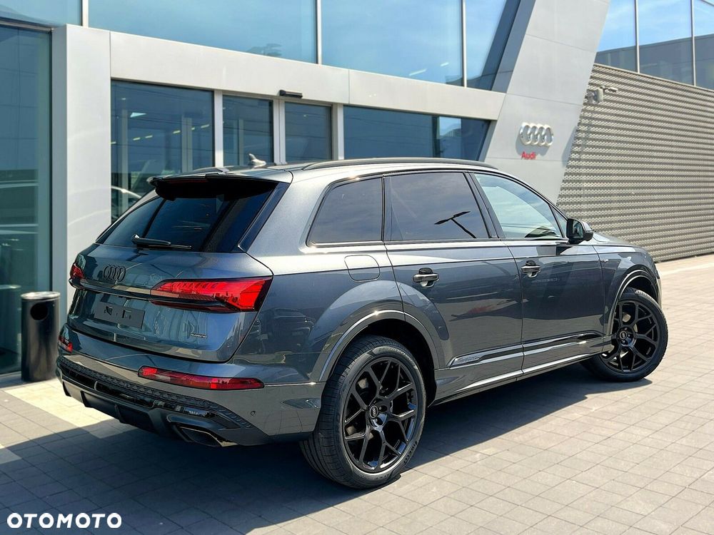 Audi Q7 - 11