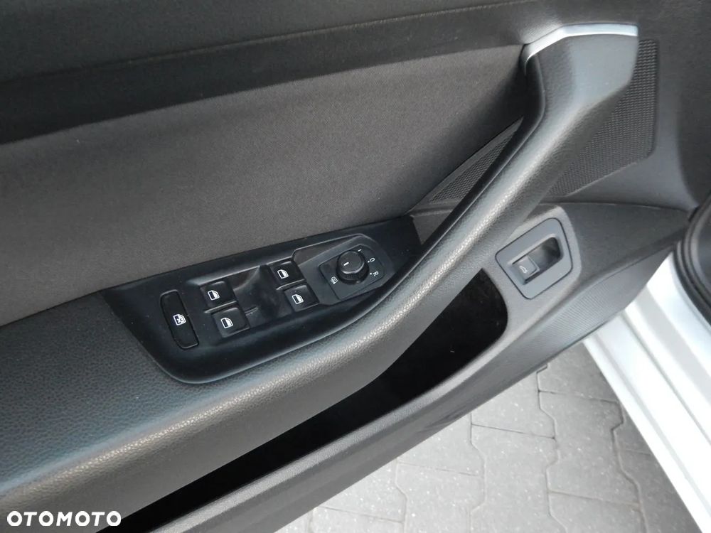 Volkswagen Passat 2.0 TDI BMT Comfortline DSG - 8