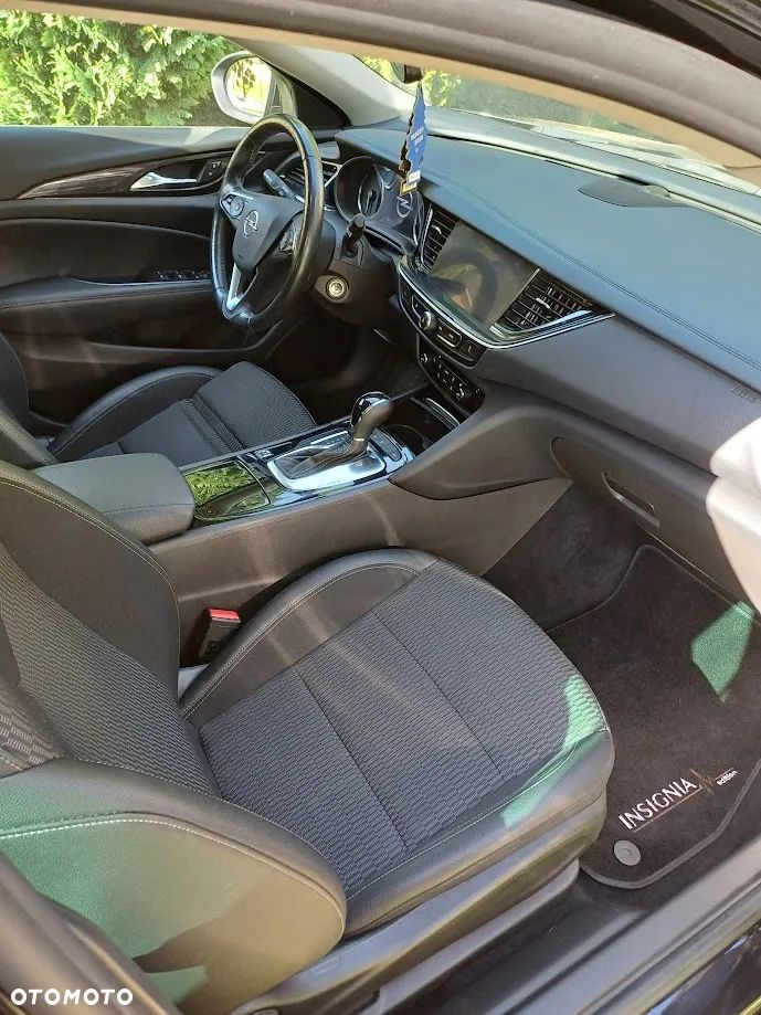 Opel Insignia - 18