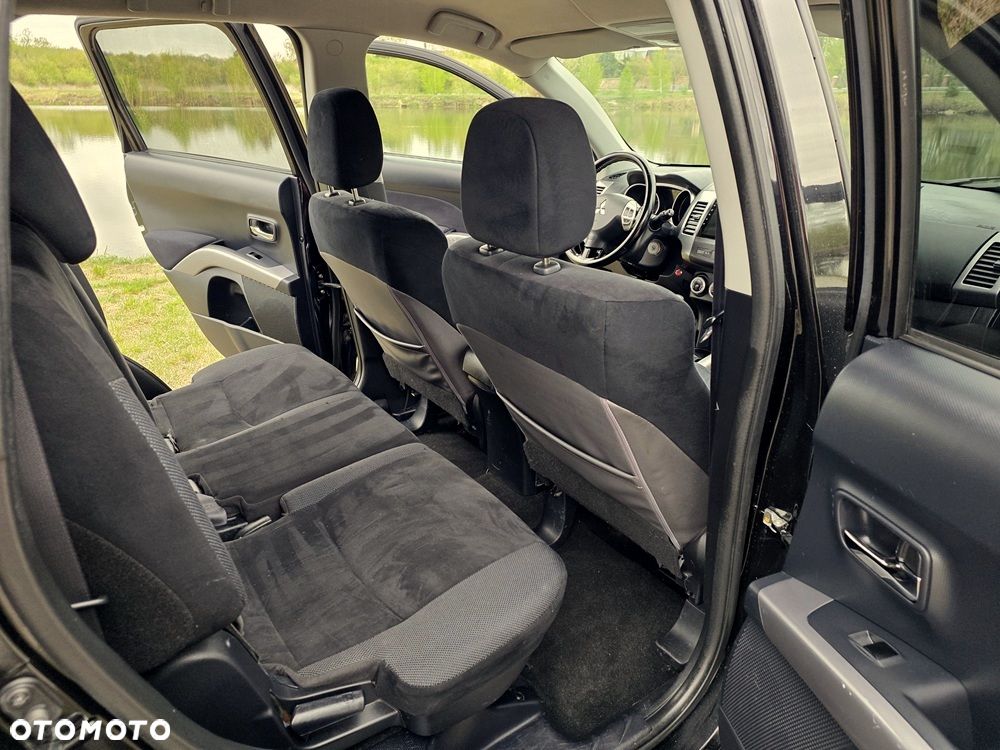 Mitsubishi Outlander 2.4 Intense - 8