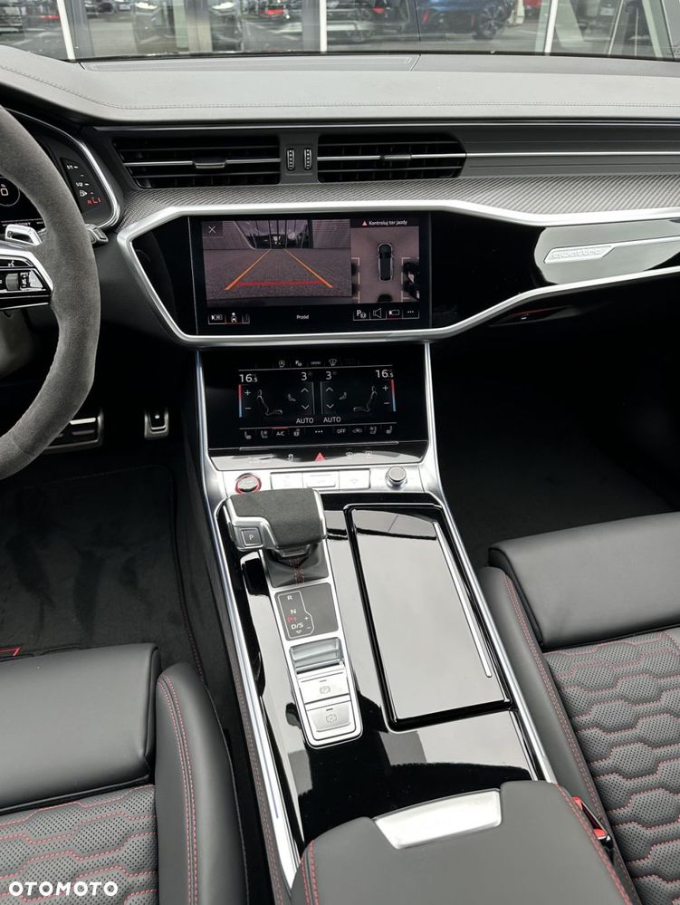 Audi RS6 Avant - 18