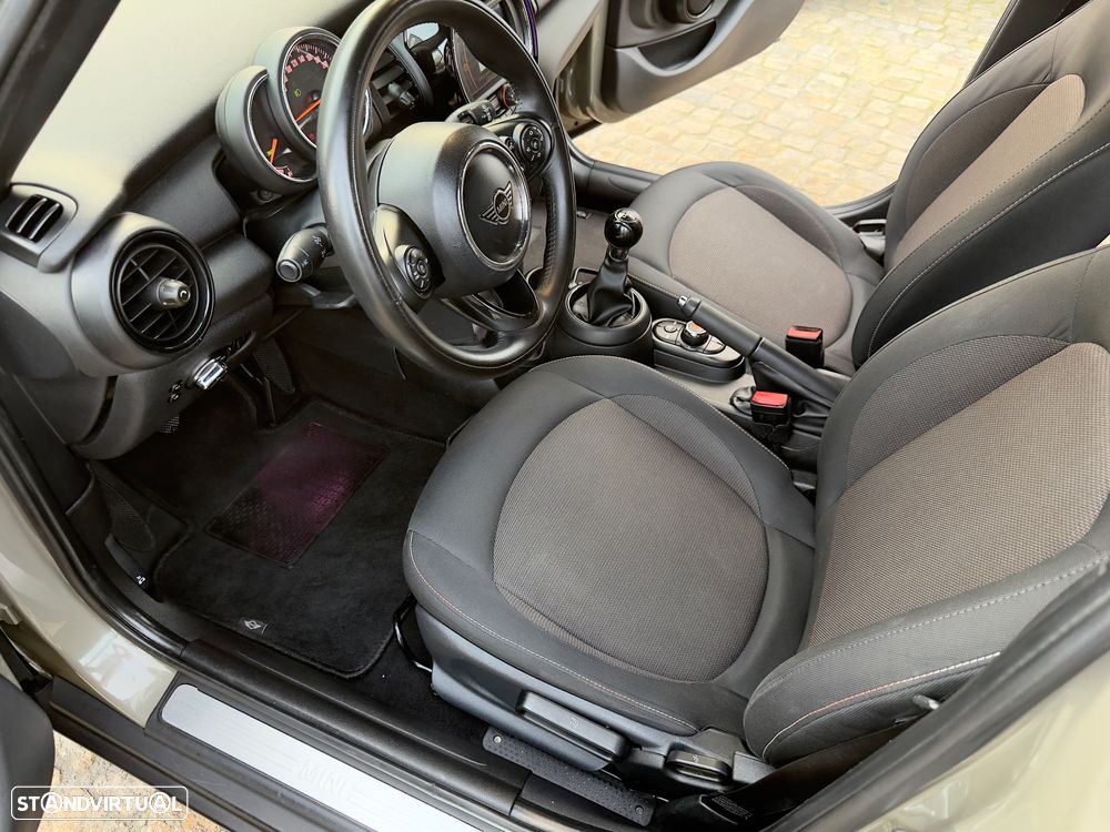 MINI 5 Portas One D - 39