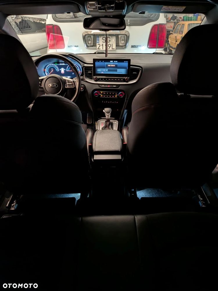 Kia ProCeed - 11