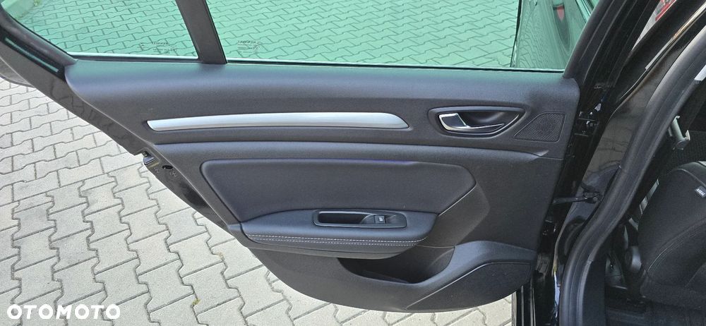 Renault Megane Grandtour TCe 140 GPF INTENS - 21