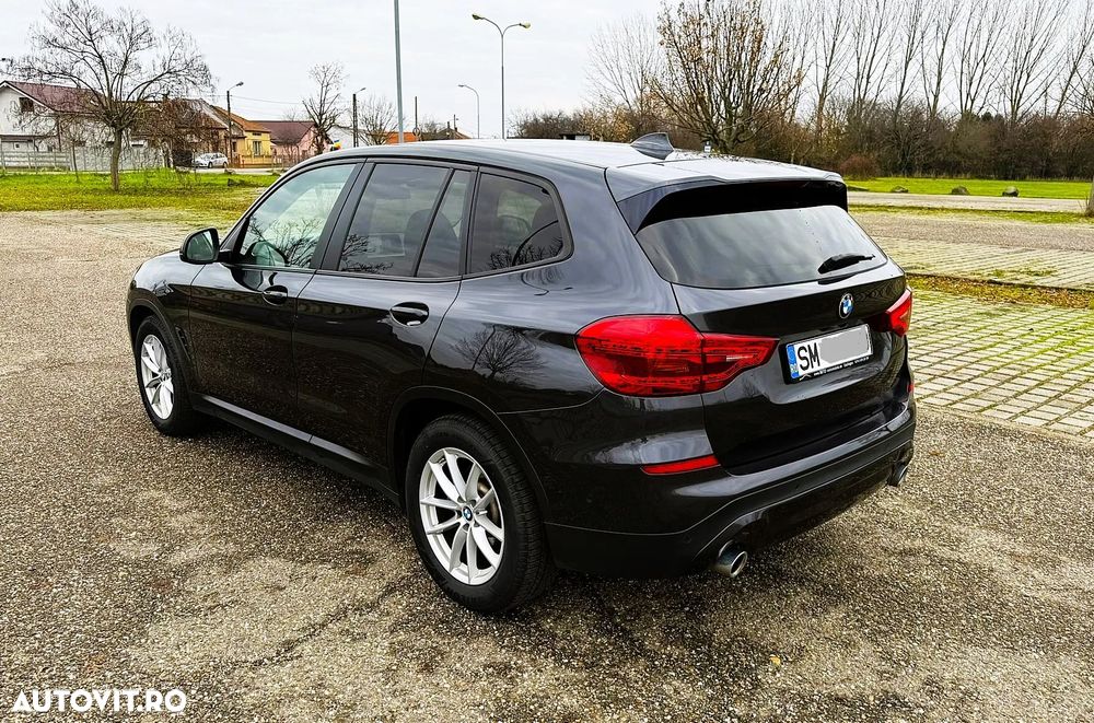 BMW X3 xDrive20d AT xLine - 38