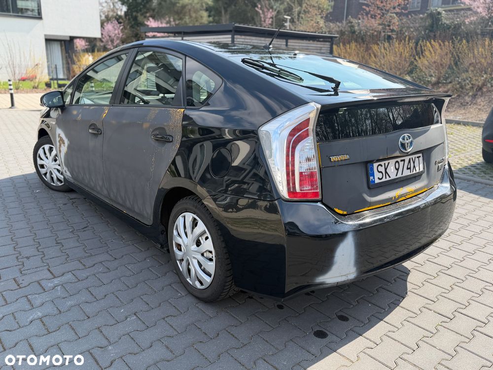 Toyota Prius 1.8 HSD Premium - 4