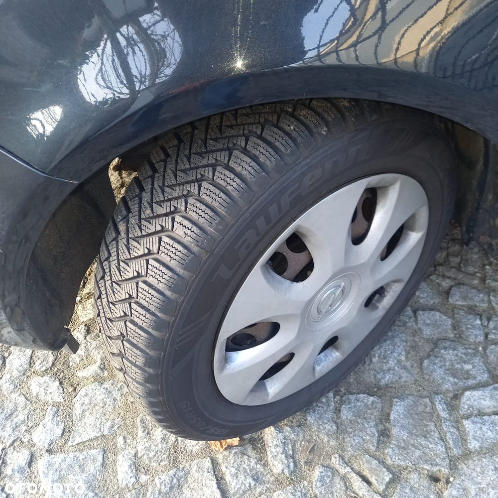 Opel Corsa 1.0 12V Essentia - 28