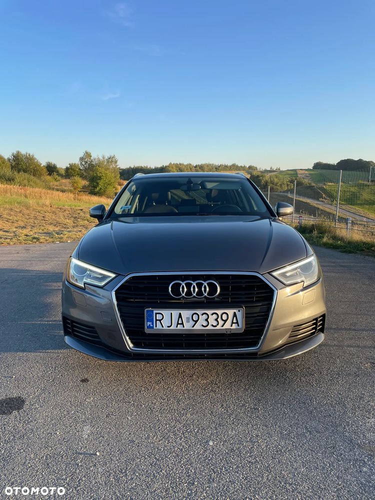 Audi A3 Sportback - 3