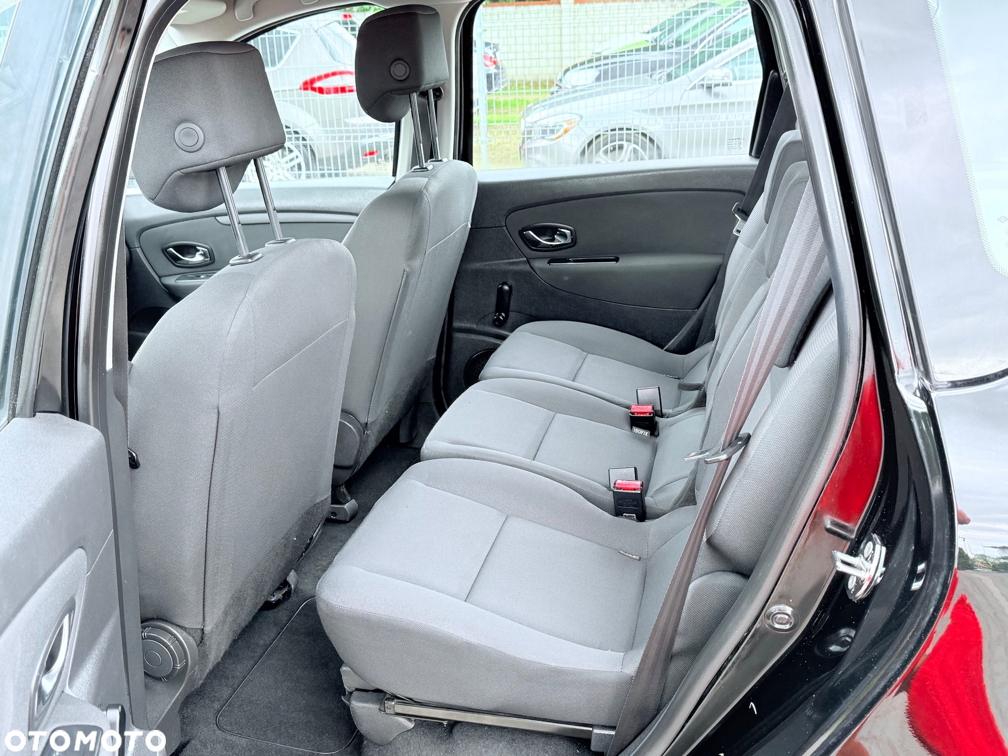 Renault Scenic 1.6 16V 110 TomTom Edition - 7