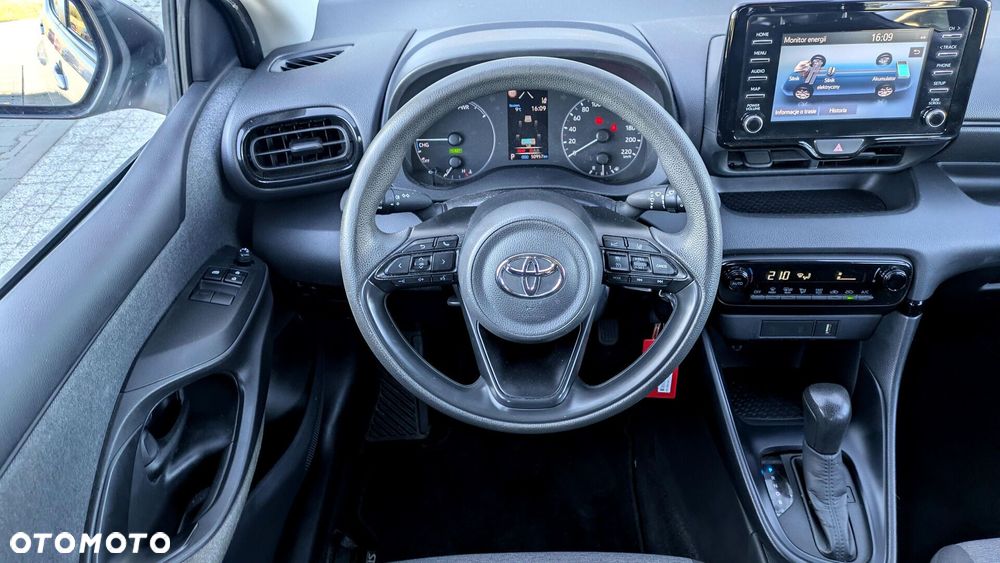 Toyota Yaris - 12