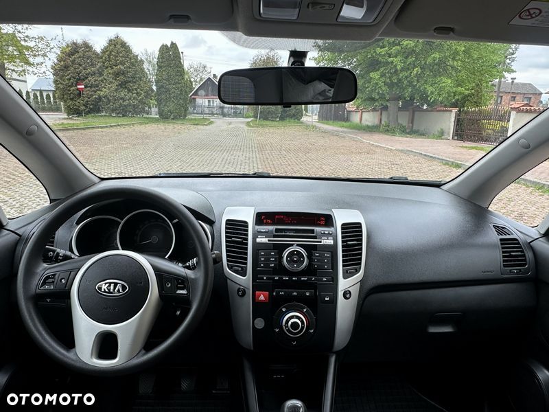 Kia Venga - 13
