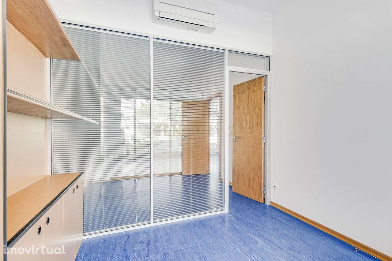 Oportunidade Única na Av. Al. Gago Coutinho - Grande imagem: 4/35