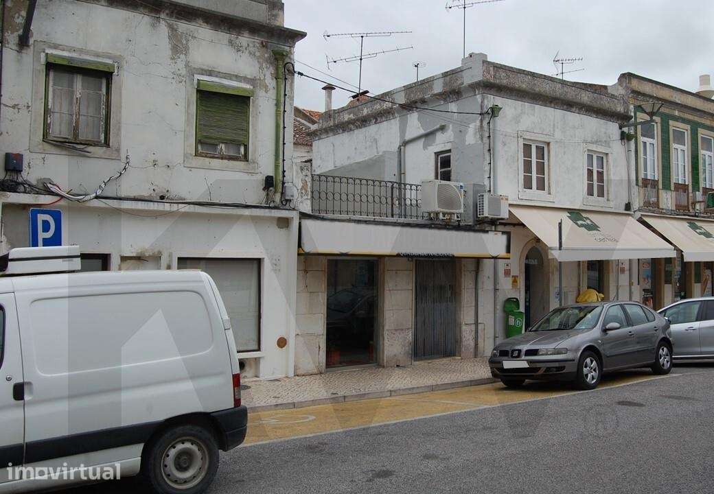 Prédio no Centro Histórico de Vila Franca de Xira - Grande imagem: 4/9